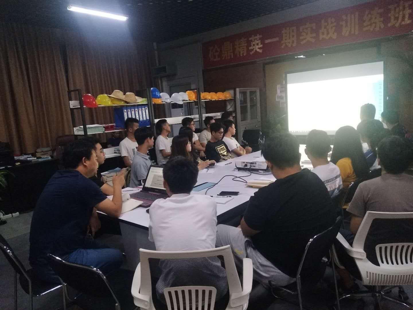 D951FBEE56C0F0567FF630901FA_55E08E0E_1D9C4.jpg