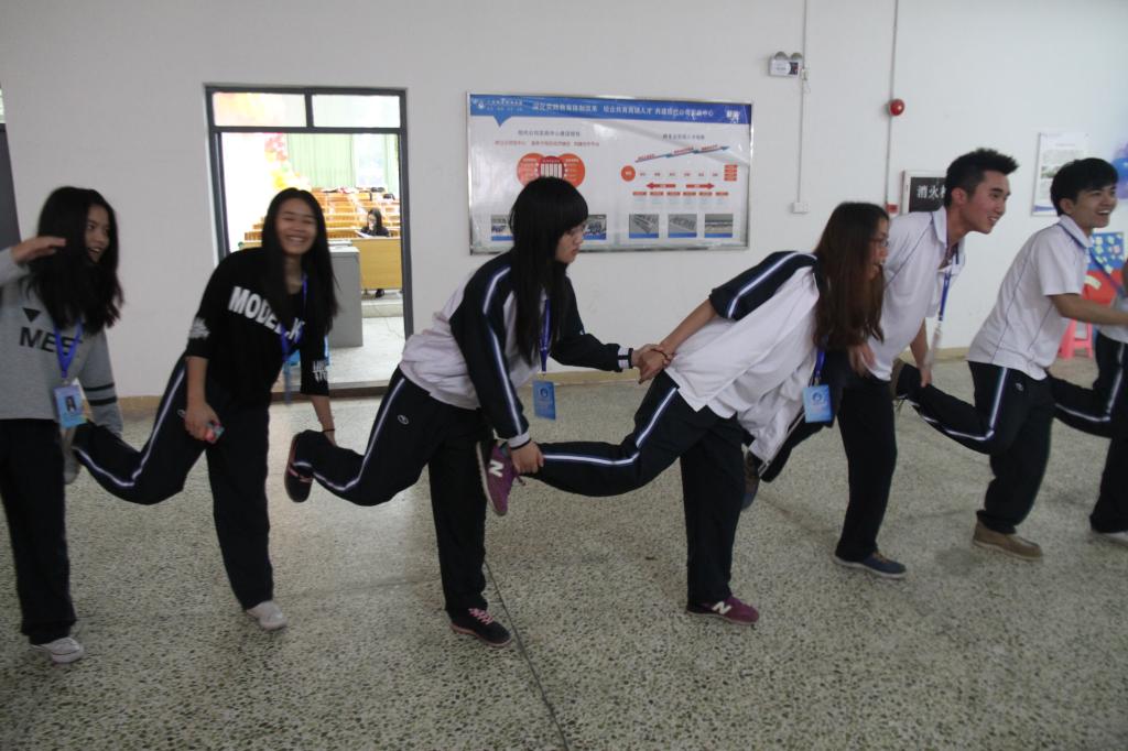 走下网络 走出宿舍 走向操场-广州城建职业学院